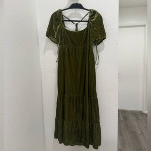 Anthropologie Green Velvet Maxi Dress Size: 10 petite (fits XS/S)